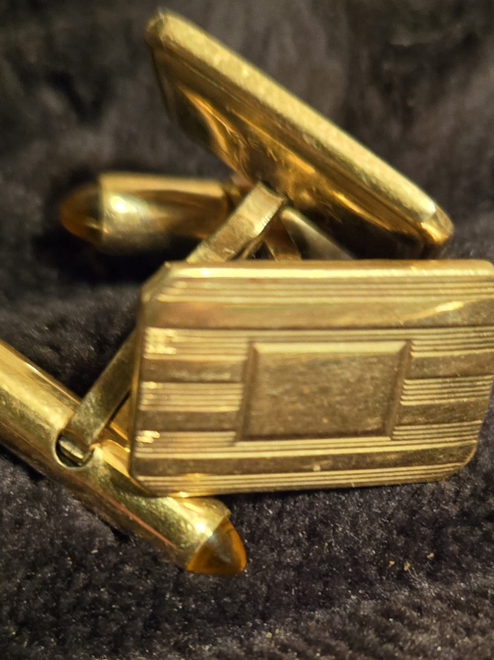 Cuff-links Square Design in Gold